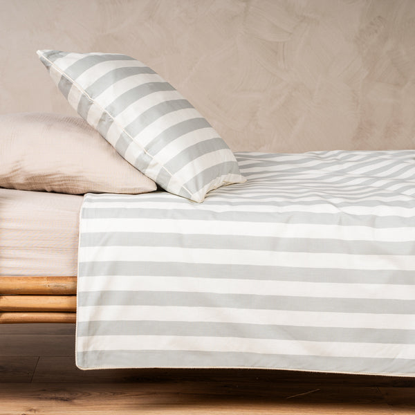 Organic bed linen, stripes